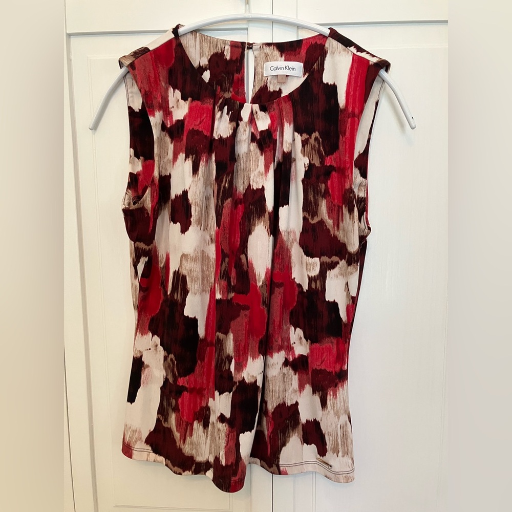Calvin Klein Sleeveless Blouse with Red, Maroon, White Abstract Print